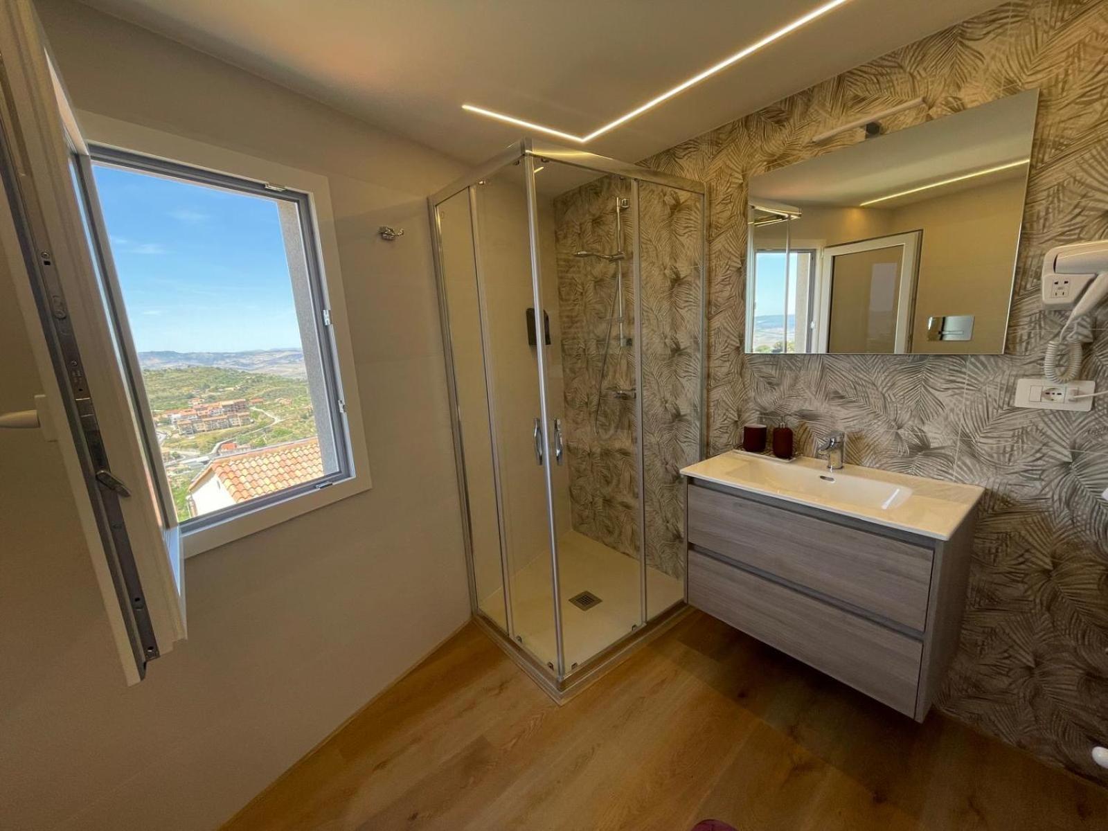 Crysas Home Assoro Екстериор снимка